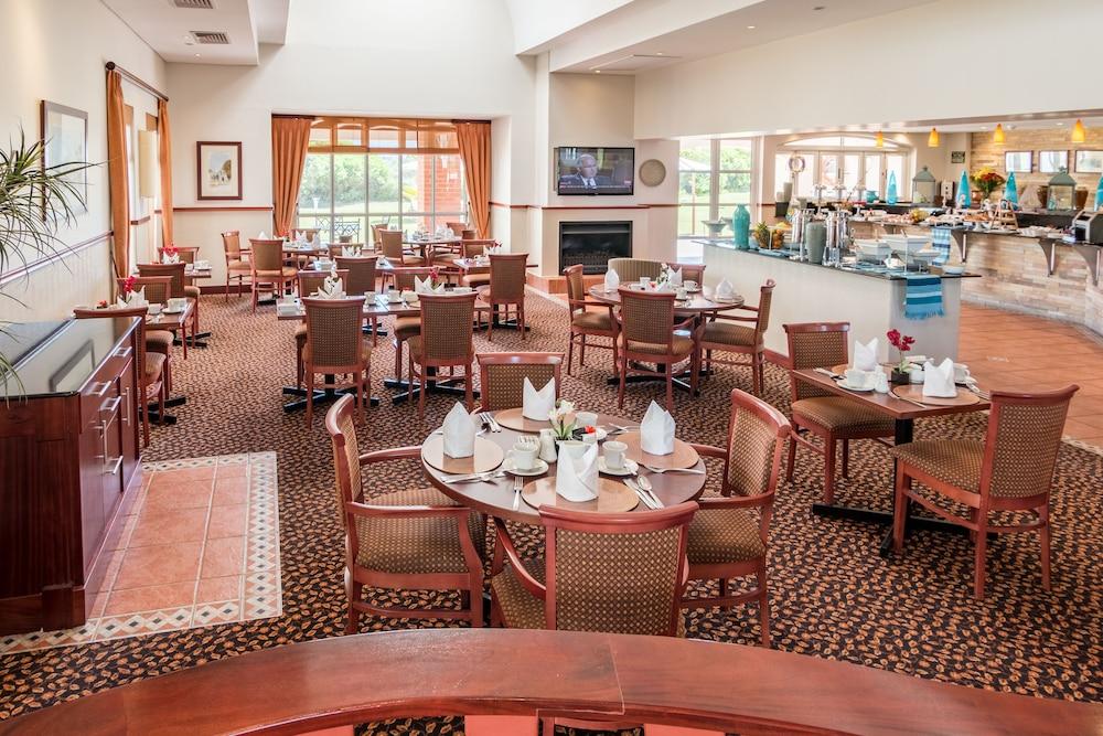 Town Lodge George Extérieur photo