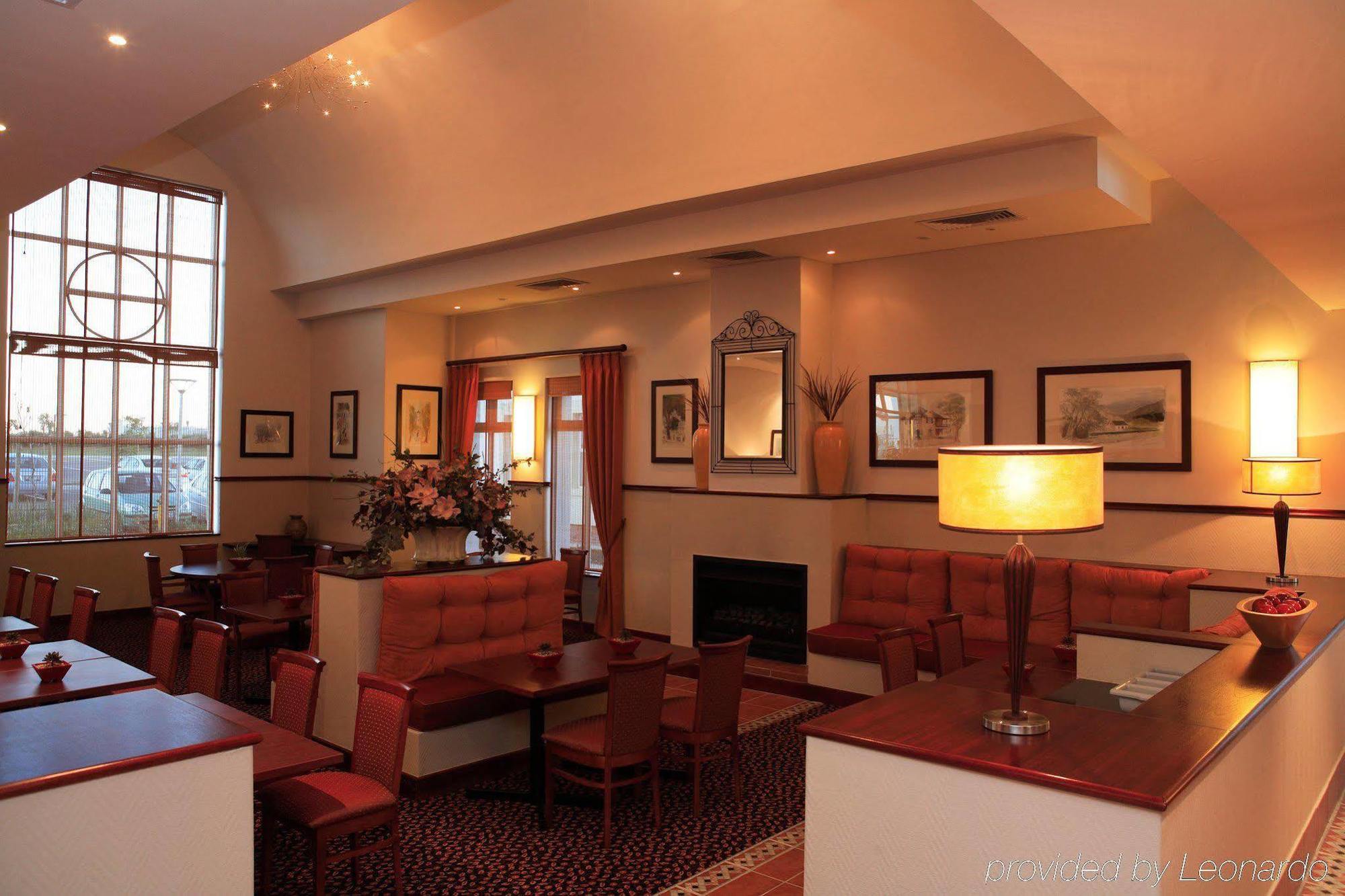 Town Lodge George Extérieur photo